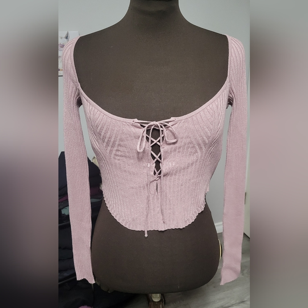 5/$20**Large Forever.21 Pink Cropped Top With Lace Up Front